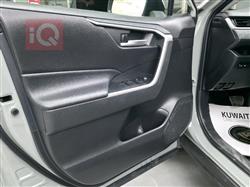 تۆیۆتا ڕاڤ 4